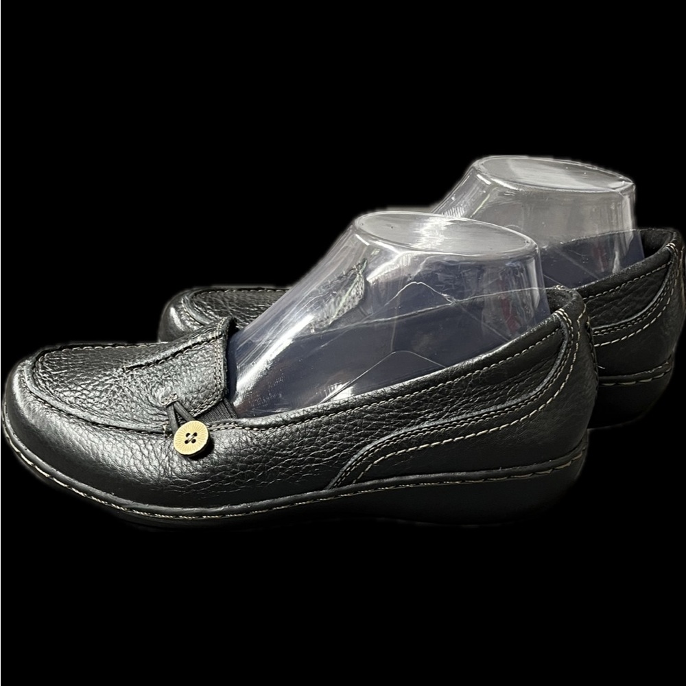 Clark’s Ashley Scurry Slip/on Black Leather Loafers Button Accents Like New 7 - Picture 4 of 16